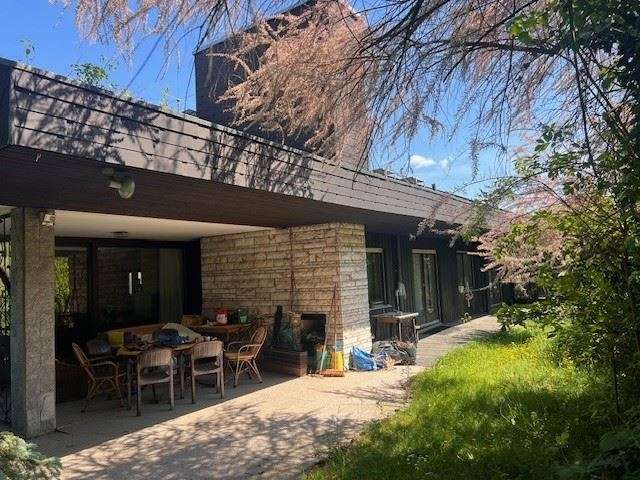 Haus zum Kaufen in Keltern 1.350.000 € 616 m²