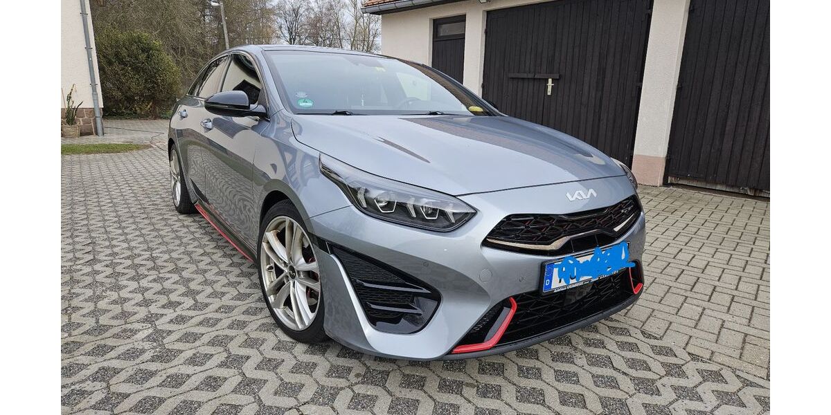 Kia pro ceed / ProCeed 85.000 km 22.000 &euro; Hainichen 09661
