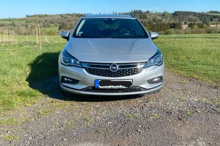 Opel Astra 140.000 km 8.250 &euro; Breitscheid 35767