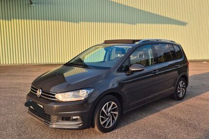 VW Touran 231.000 km 12.499 € March 79235
