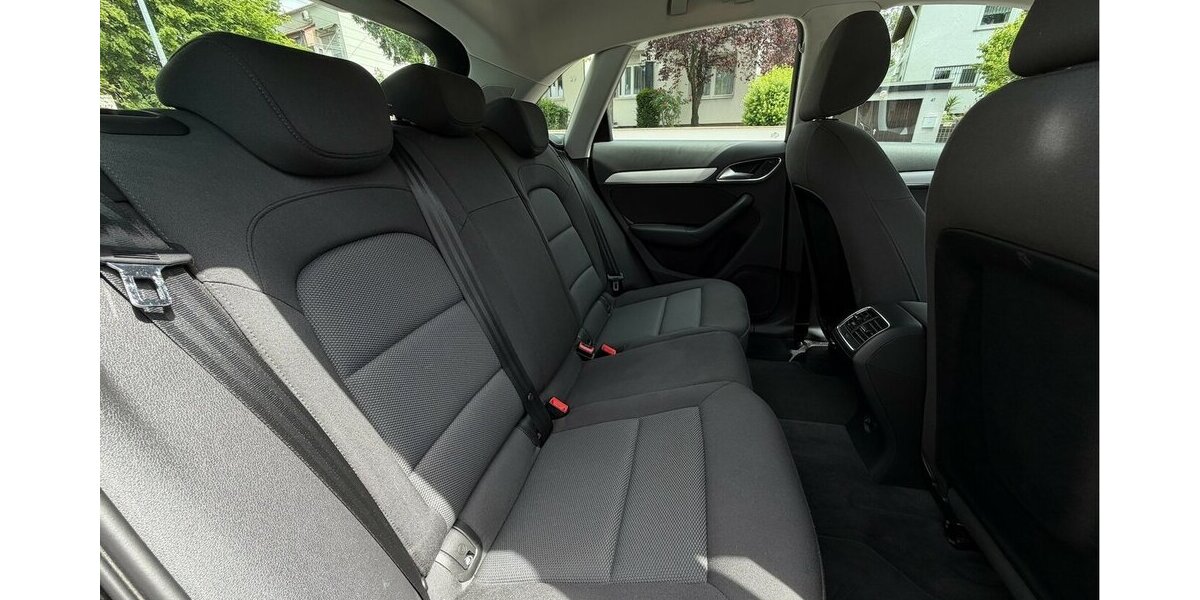 Audi Q3 2.0 TDI Facelift Xenon AHK 116.000 km 13.990 &euro; Neckarsulm 74172