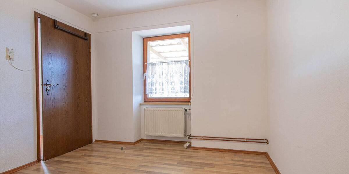 Einfamilienhaus Albbruck Buch - 9 Zimmer, 169 m&sup2;, 290.000&euro; | Angebot:26189571