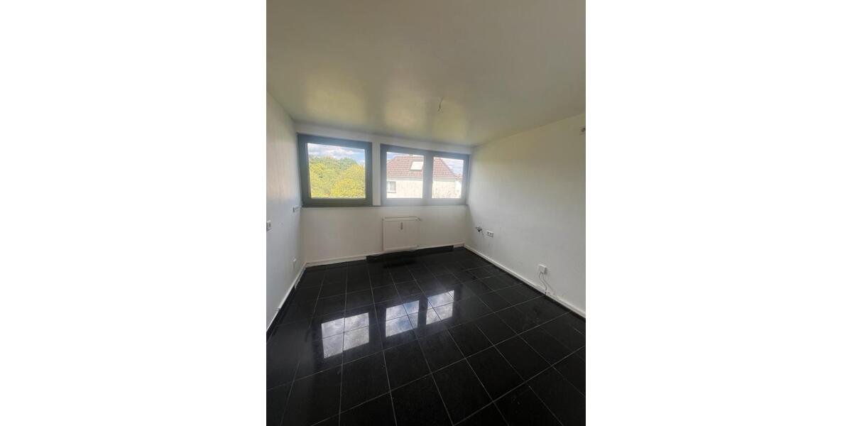 Dachgeschoßwohnung Heiligenhaus - 3 Zimmer, 106 m&sup2;, 900&euro; | Angebot:24337983