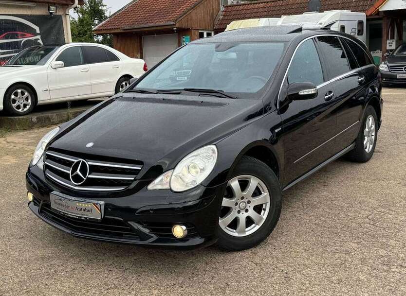 R 300