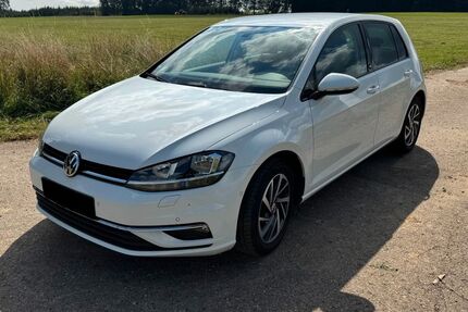 VW Golf 132.000 km 14.500 € Heuchlingen 73572