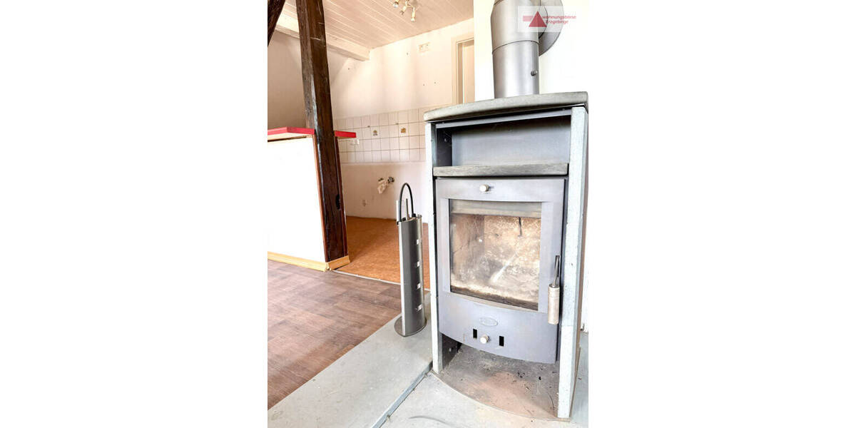 Reihenmittelhaus Zschopau - 9 Zimmer, 210 m&sup2;, 69.000&euro; | Angebot:22452439