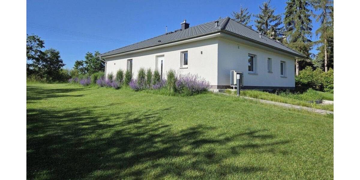 Einfamilienhaus Weinböhla - 4 Zimmer, 132 m&sup2;, 2.000&euro; | Angebot:26799228
