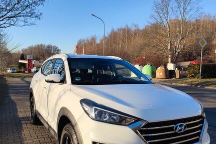 Hyundai TUCSON 57.000 km 16.450 &euro; Lauter-Bernsbach 08315