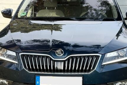 Skoda Superb 142.853 km 13.750 &euro; Schulzendorf 15732