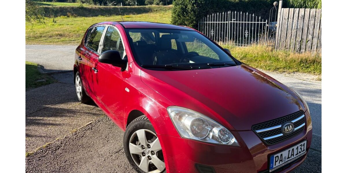 Kia ceed / Ceed 180.900 km 2.600 &euro; Sonnen 94164