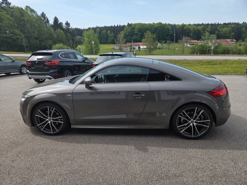Audi TT 214.800 km 9.499 € Schöfweg 94572