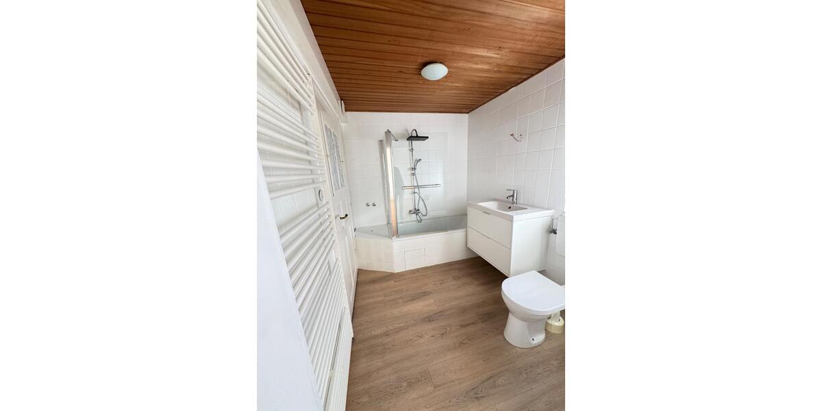 Etagenwohnung Hausham - 5 Zimmer, 110 m&sup2;, 1.300&euro; | Angebot:25570340