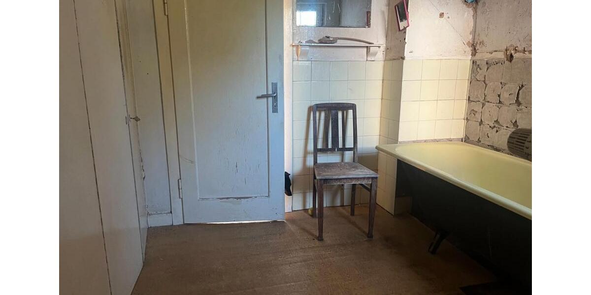 Einfamilienhaus Burghaun - 5.5 Zimmer, 180 m&sup2;, 149.000&euro; | Angebot:26679656