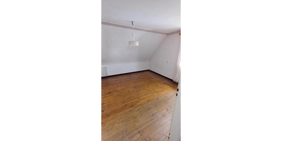 Einfamilienhaus Sankt Ingbert - 6 Zimmer, 141 m&sup2;, 189.000&euro; | Angebot:27076620