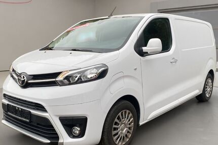 Toyota Proace (Verso) 61.000 km 24.900 &euro; Wilkau-Haßlau 08112