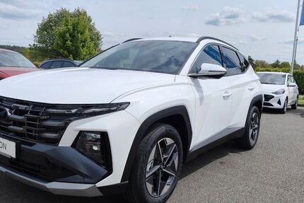 Hyundai TUCSON 2.996 km 35.990 € Freyburg 06632