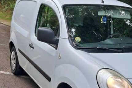 Renault Kangoo 214.707 km 2.700 € Schwalbach 66773