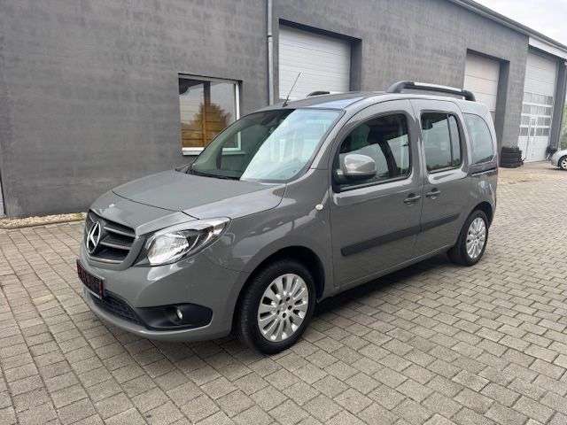Mercedes-Benz Citan 220.000 km 8.890 € Halle (Saale) 06112