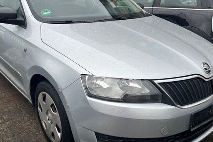 Skoda Rapid 41.000 km 6.890 &euro; Berlin 13581