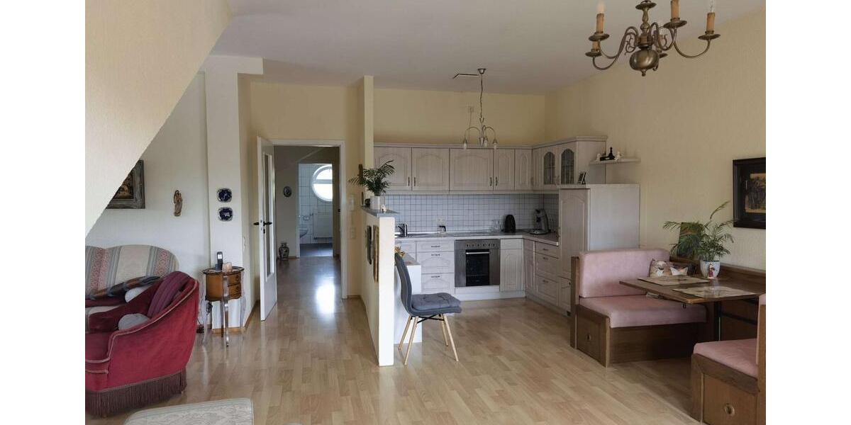 DG-Wohng Sundern, zentr. 2Zi, Küche, Bad, WC, Balk., ab 01.01.26 2 zimmer