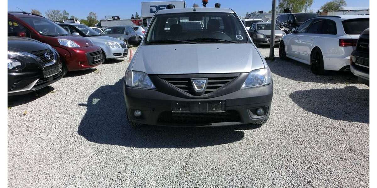 Dacia Logan 75.500 km 7.700 &euro; München 81829