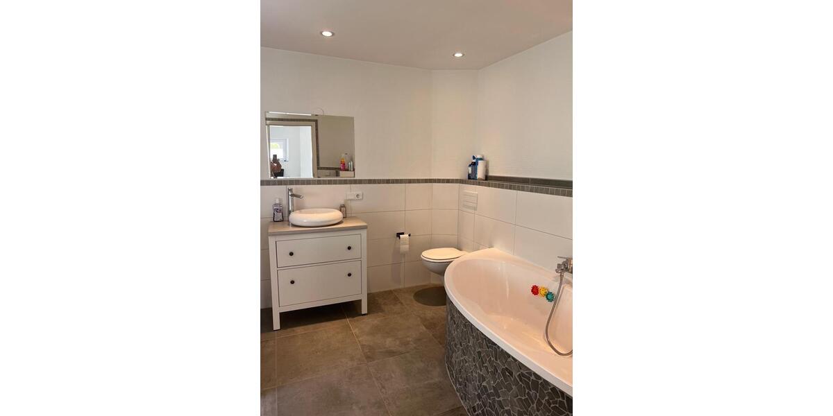 Einfamilienhaus Steinwenden - 3 Zimmer, 110 m&sup2;, 1.200&euro; | Angebot:26331201