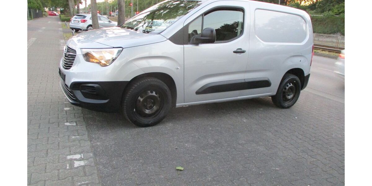 Opel Combo 165.000 km 5.950 &euro; Frankfurt am Main 65933