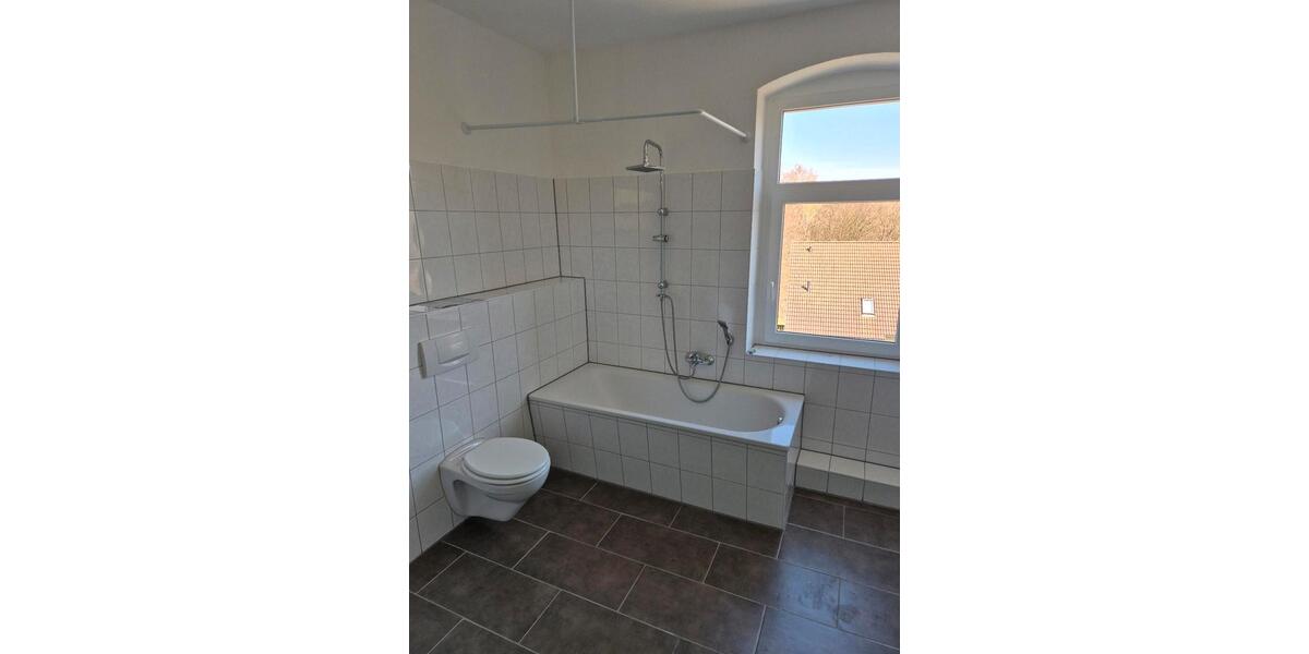 Etagenwohnung Schirgiswalde-Kirschau Kirschau - 3 Zimmer, 76 m&sup2;, 801&euro; | Angebot:26112040