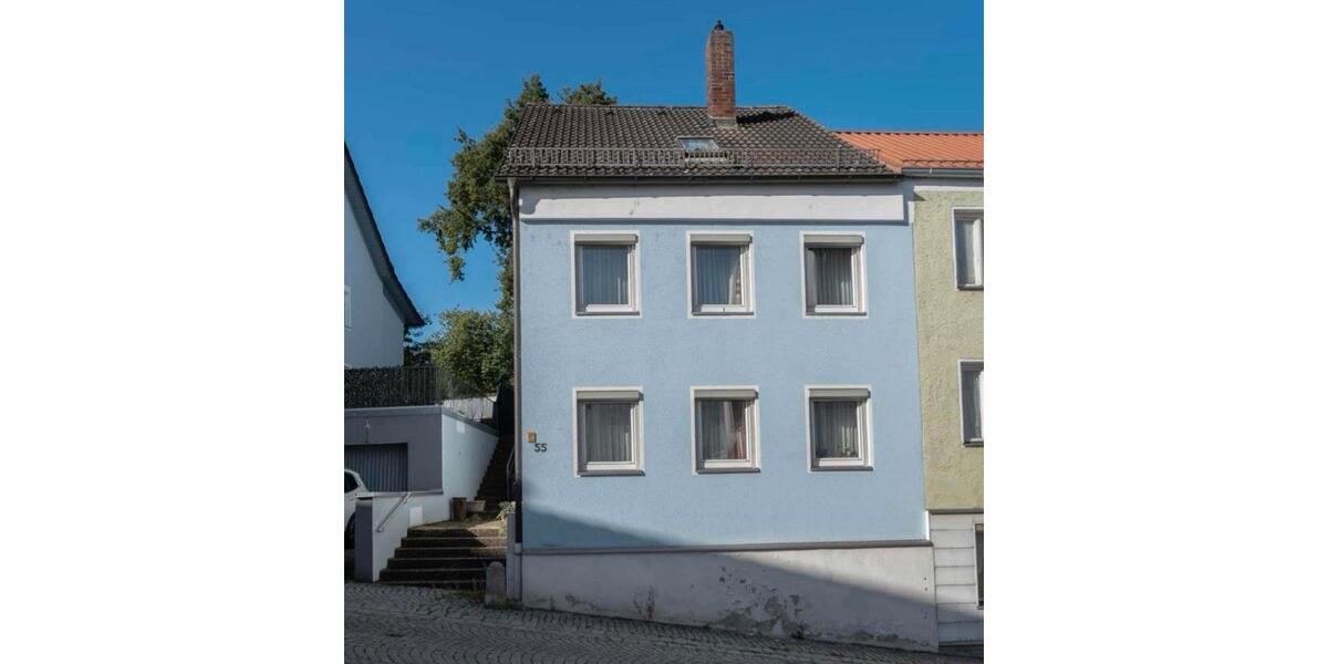 Reihenhaus Landau an der Isar - 6 Zimmer, 140 m&sup2;, 1.400&euro; | Angebot:26117486