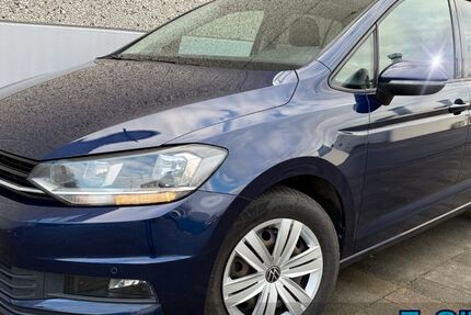 VW Touran 146.000 km 15.999 &euro; Köln 50739