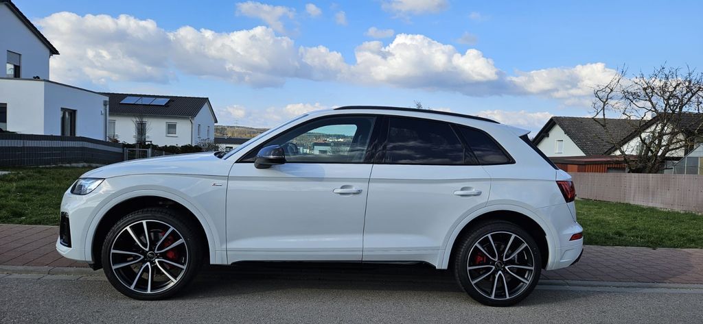 Audi Q5 13.800 km 55.995 € Wettstetten 85139