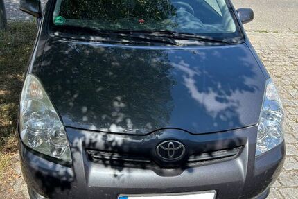 Toyota Corolla Verso 159.000 km 5.900 &euro; Essenbach-Altheim 84051