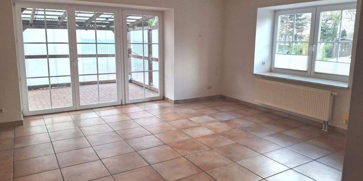Bauernhaus, Landhaus Remmels - 8 Zimmer, 300 m&sup2;, 1.950&euro; | Angebot:25313838