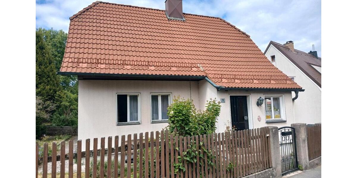 Einfamilienhaus Marktredwitz - 4 Zimmer, 106 m&sup2;, 140.000&euro; | Angebot:27263571