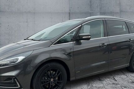 Ford S-Max 135.505 km 18.200 &euro; Chemnitz 09119