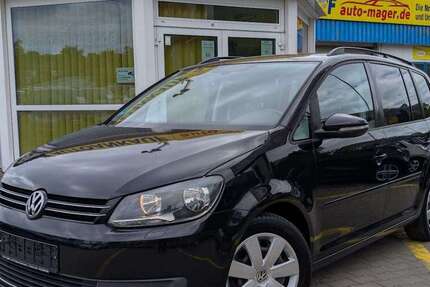 VW Touran 200.000 km 7.696 &euro; Würzburg 97078