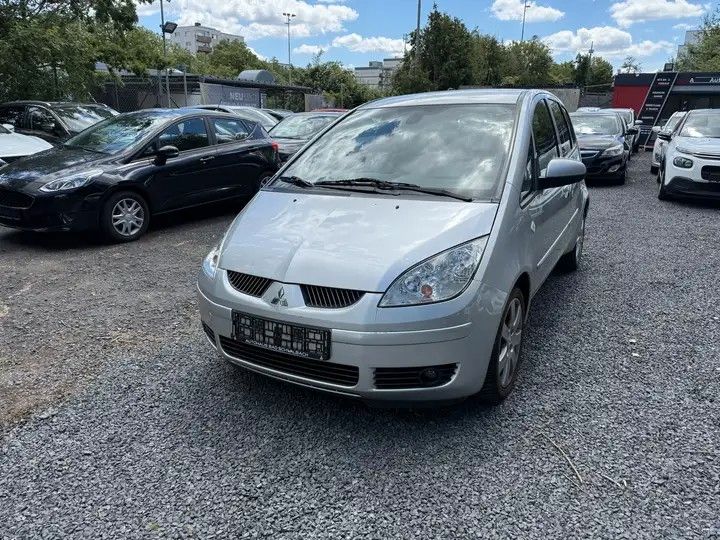 Mitsubishi Colt 111.000 km 2.599 &euro; Wiesbaden 65197