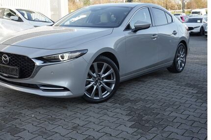 Mazda 3 16.100 km 26.990 &euro; Aschaffenburg 63741