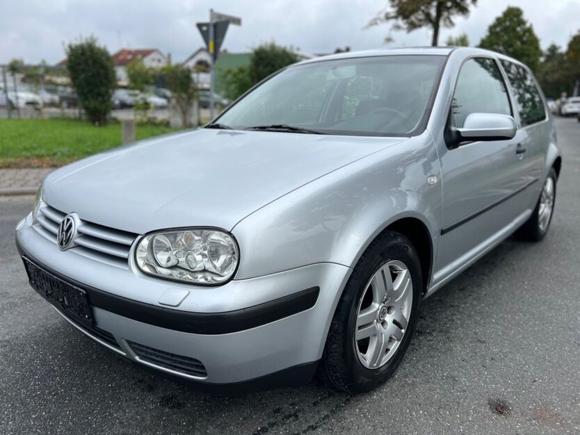 VW Golf 153.000 km 2.999 € Bickenbach 64404