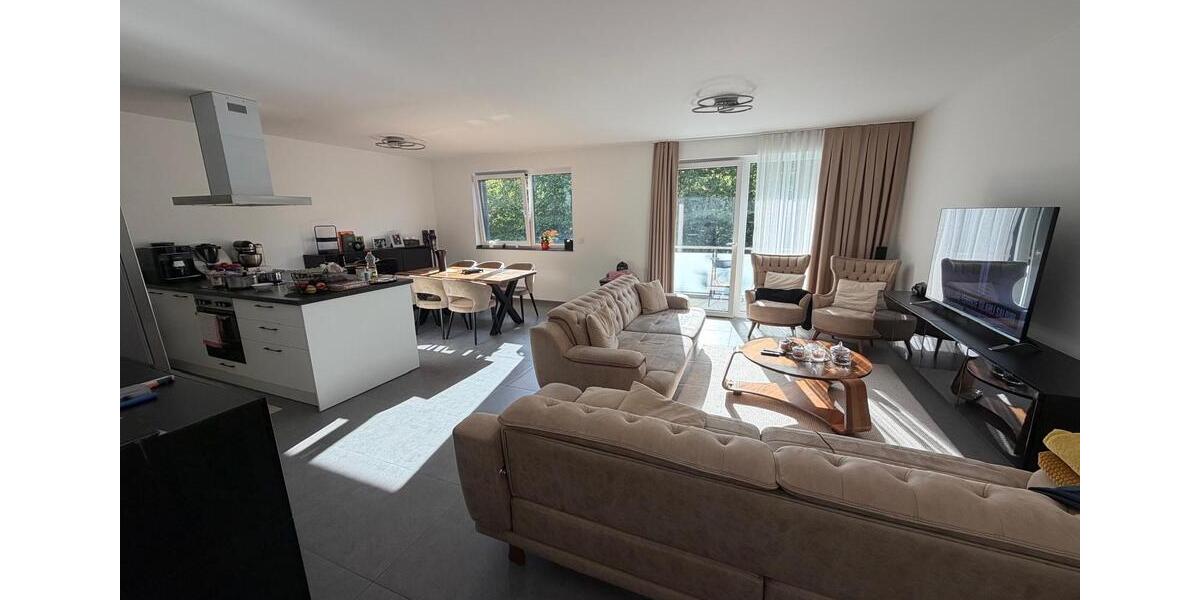 Etagenwohnung Mönchengladbach Nord - 3 Zimmer, 88 m&sup2;, 1.400&euro; | Angebot:26647361