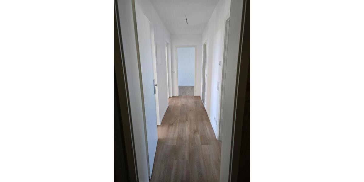 Etagenwohnung Querfurt - 3 Zimmer, 58 m&sup2;, 406&euro; | Angebot:26349758