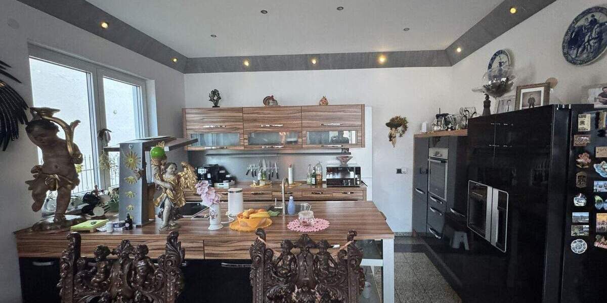 Einfamilienhaus Oberhausen Heide - 7 Zimmer, 223 m&sup2;, 859.000&euro; | Angebot:24905320