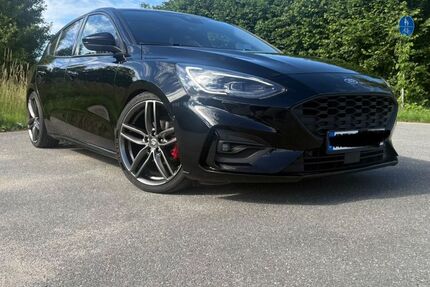 Ford Focus 92.000 km 15.199 &euro; Lüdersdorf 23923