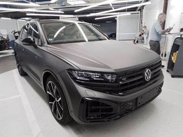 VW Touareg 18.650 km 74.690 € Grünwald 82031