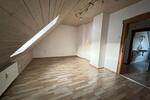 Gemütliche Dachgeschosswohnung in ruhiger Lage 3 zimmer