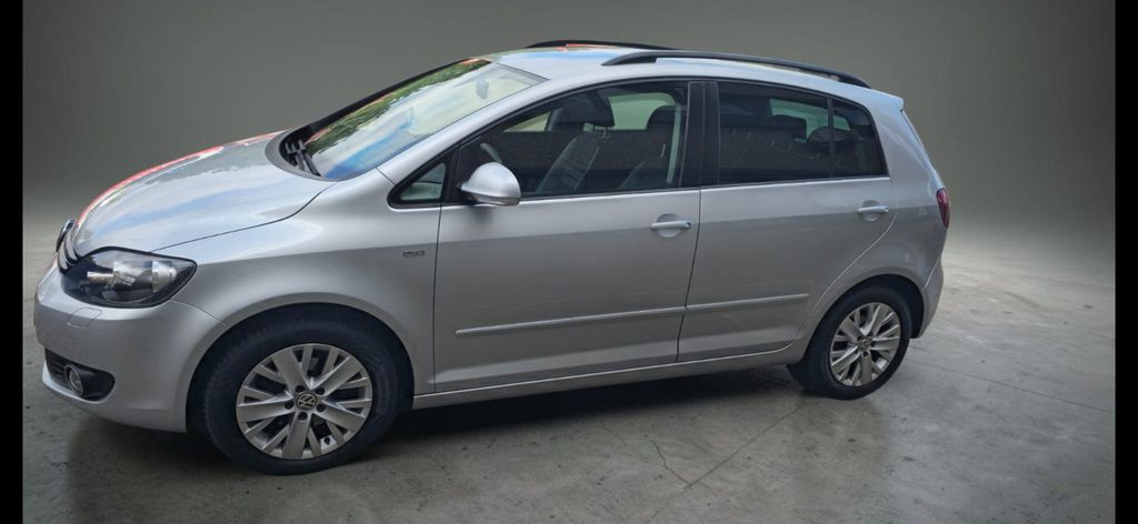 VW Golf 140.543 km 6.690 &euro; Hannover 30179