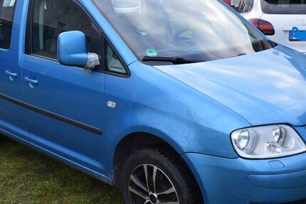 VW Caddy 302.123 km 3.200 &euro; Leipzig 04357