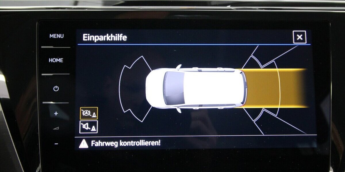 VW Touran TSI Comfortline 7-SITZ+NAVI+STANDHEIZUNG 16.192 km 30.700 &euro; Hagenow 19230