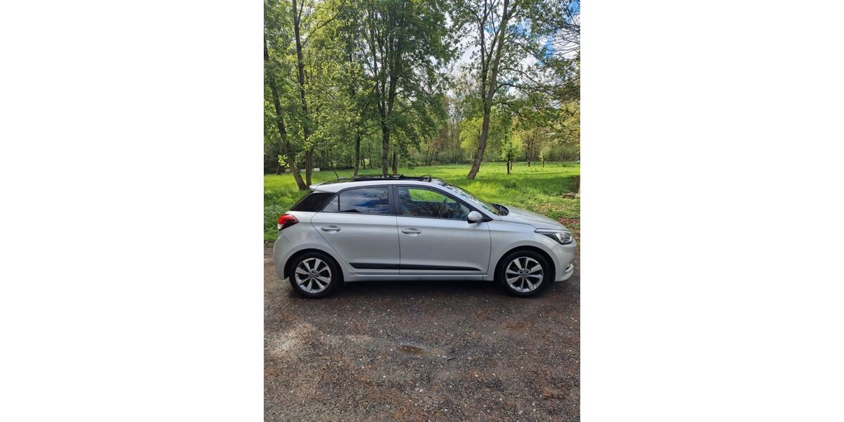 Hyundai i20 131.000 km 8.790 &euro; Stolberg (Rhineland) 52223