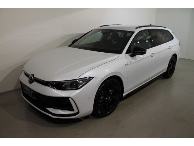 VW Passat 2.500 km 48.534 &euro; Olching 82140